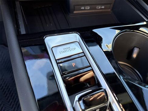 New 2026 Volkswagen Atlas Cross Sport SEL image 18