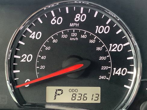 Used 2013 Toyota Corolla S image 22