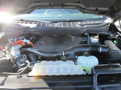 Used 2022 Ford F150 XLT w/ Equipment Group 302A High AWD/4WD image 27