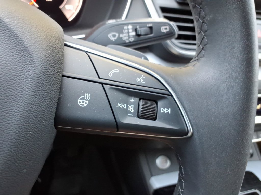Used 2024 Audi Q5 2.0T Premium w/ Summer of Audi Package AWD/4WD image 32