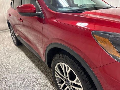 Used 2022 Ford Escape SEL w/ Technology Package AWD/4WD image 9