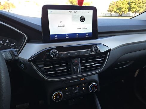 Used 2022 Ford Escape SE image 22