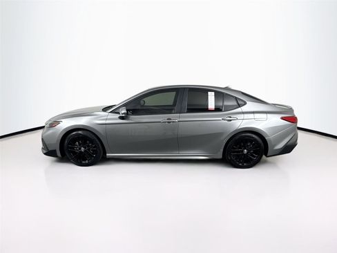 Certified 2025 Toyota Camry SE w/ Convenience Package image 14