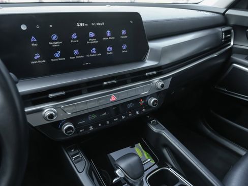 Used 2023 Kia Telluride S w/ S Sunroof Package FWD image 10