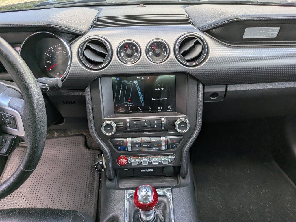 Used 2017 Ford Mustang GT Premium w/ GT Performance Package RWD image 18