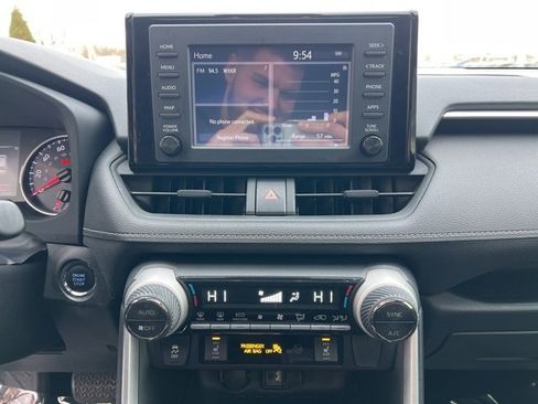 Certified 2019 Toyota RAV4 XLE image 23
