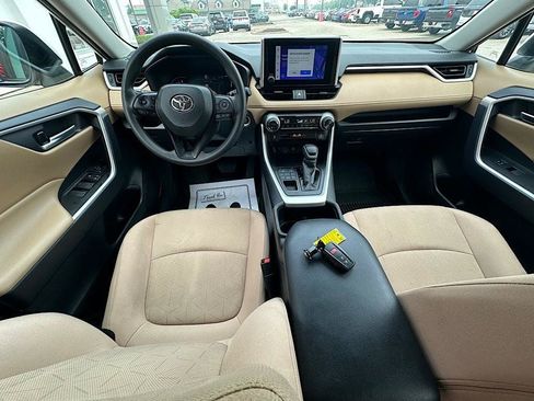 Certified 2025 Toyota RAV4 XLE AWD/4WD image 19