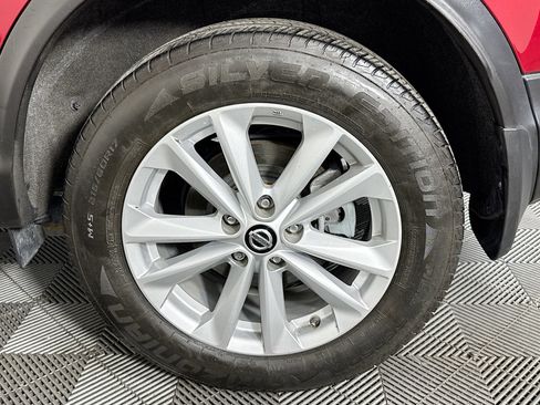 Used 2019 Nissan Rogue Sport SV w/ Technology Package image 36