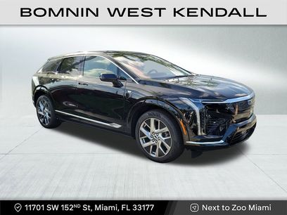 Used 2025 Cadillac Optiq Luxury 1