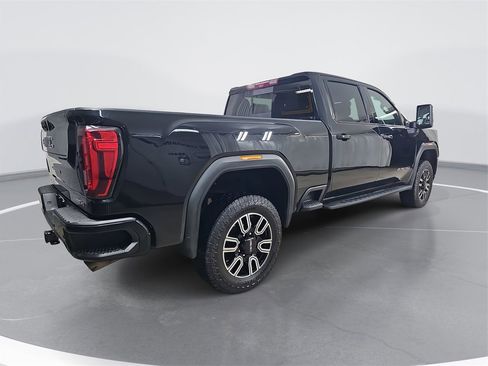 Used 2022 GMC Sierra 2500 AT4 w/ AT4 Premium Plus Package image 3