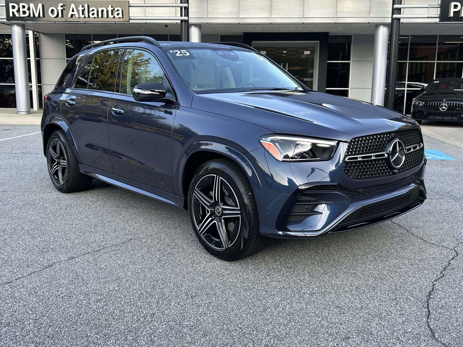 Certified 2025 Mercedes-Benz GLE 350 4MATIC image 4