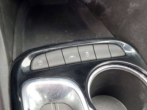 Certified 2024 Buick Encore GX Preferred FWD image 17