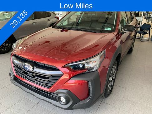 Used 2024 Subaru Outback Premium AWD/4WD image 2