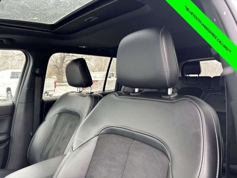 Used 2024 Jeep Grand Cherokee L Altitude image 6