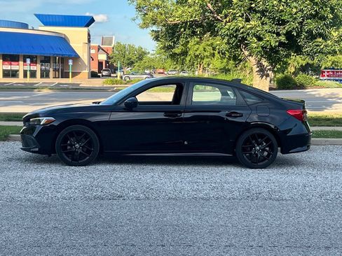 Used 2022 Honda Civic Sport image 3