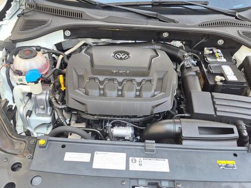 Used 2020 Volkswagen Passat 2.0T SE FWD image 59