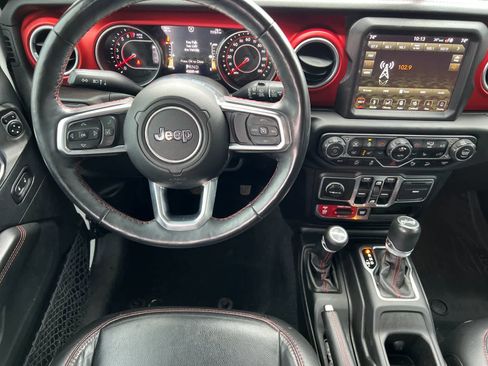 Used 2018 Jeep Wrangler Unlimited Rubicon AWD/4WD image 14