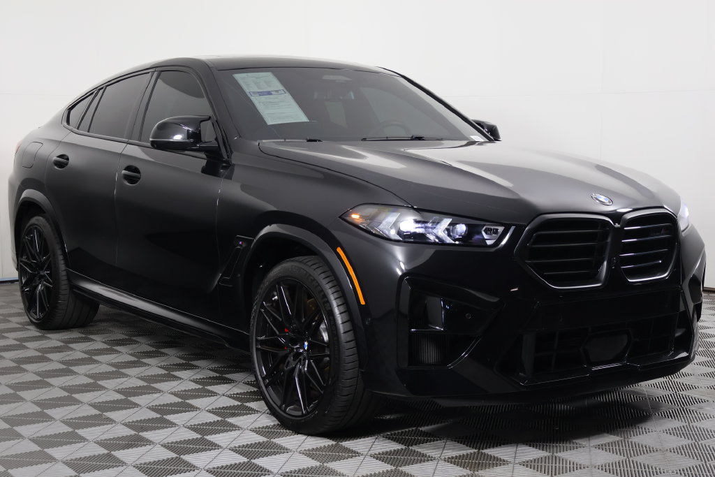 Used 2026 BMW X6 M Competition w/ Executive Package AWD/4WD image 3