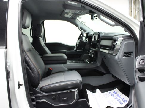 Used 2024 Ford F150 Lariat w/ FX4 Off-Road Package image 15