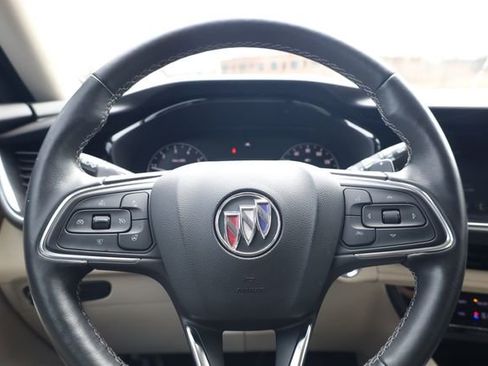 Used 2023 Buick Envision Preferred image 17