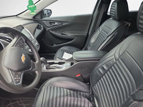 Used 2020 Chevrolet Malibu LT image 12