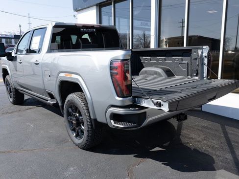 New 2026 GMC Sierra 2500 AT4 w/ AT4 Premium Plus Package AWD/4WD image 6