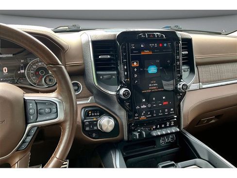 Used 2022 RAM 1500 Limited AWD/4WD image 9