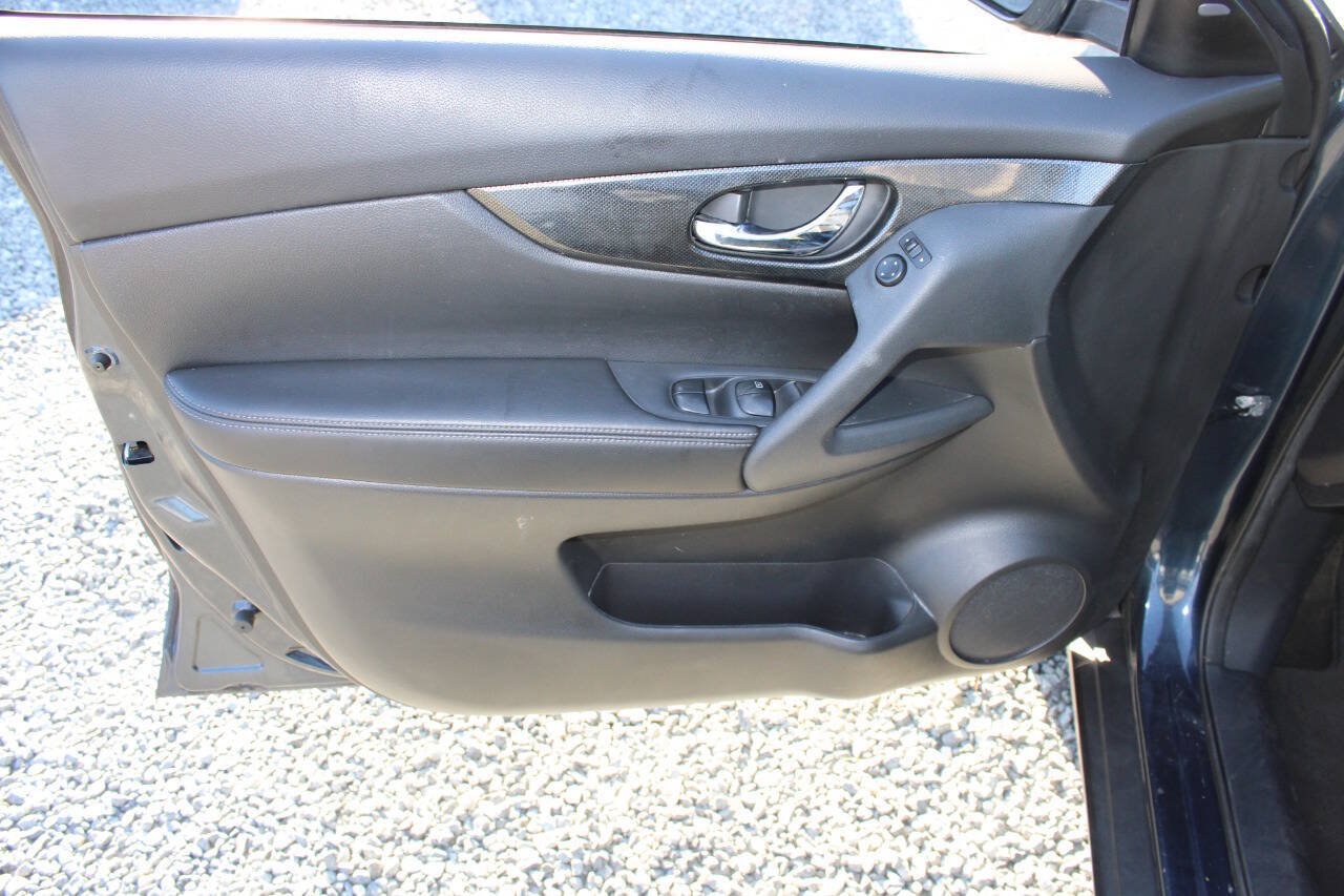 Used 2015 Nissan Rogue SL w/ SL Premium Package AWD/4WD image 21