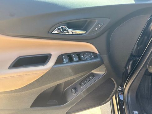 Used 2024 Chevrolet Equinox Premier image 14