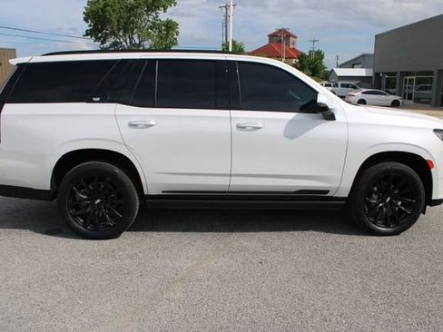 Used 2024 Cadillac Escalade Sport Platinum w/ LPO, ONYX Package AWD/4WD image 4