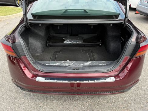 Used 2023 Nissan Altima 2.5 SV AWD/4WD image 33