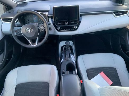 Used 2025 Toyota Corolla SE image 15