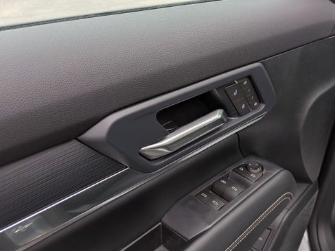 New 2026 GMC Terrain Elevation w/ Elevation Premium Package AWD/4WD image 12