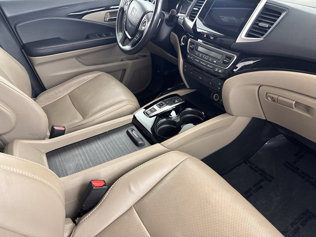 Used 2017 Honda Pilot Elite image 33