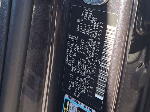 Used 2025 Kia Telluride EX X-Line image 32