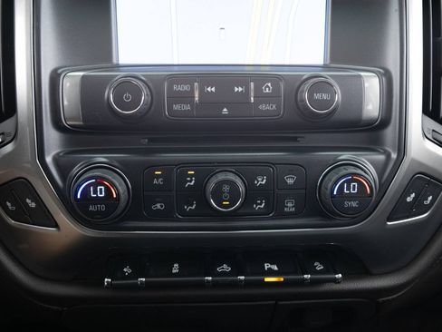 Used 2015 Chevrolet Silverado 1500 LTZ Z71 w/ LTZ Plus Package AWD/4WD image 38