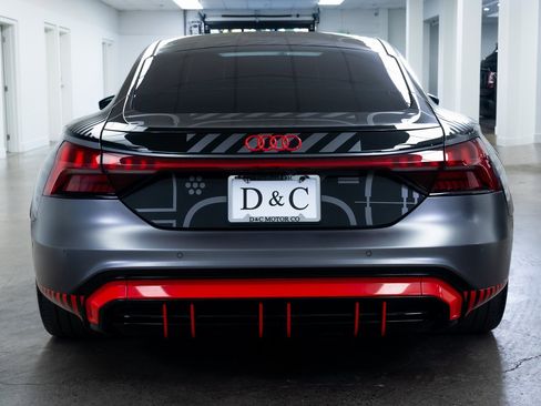 Used 2023 Audi RS e-tron GT image 5