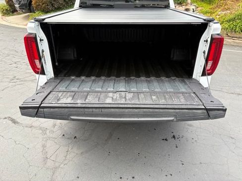 Used 2024 GMC Sierra 1500 Denali w/ Denali Reserve Package AWD/4WD image 8
