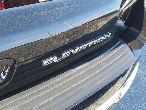 New 2026 GMC Yukon Elevation image 6