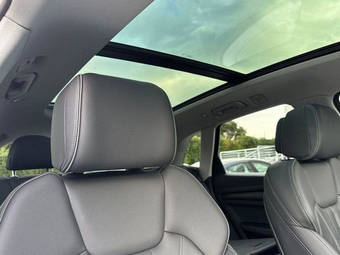 Used 2024 Audi Q5 e Premium image 17