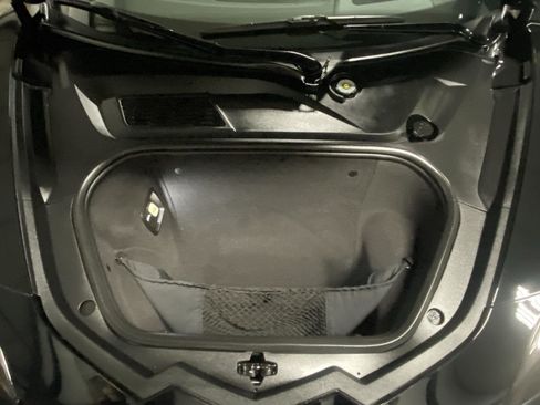 Used 2021 Chevrolet Corvette Stingray Preferred Cpe w/ Z51 Performance Package image 19