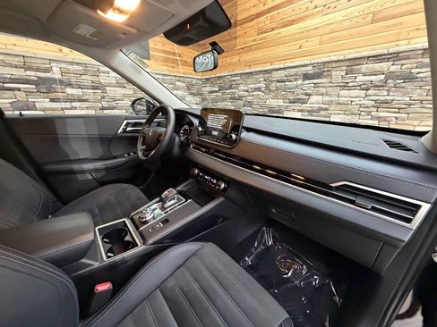 Used 2023 Mitsubishi Outlander SE Black Edition AWD/4WD image 15
