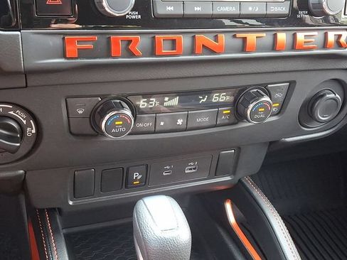 Certified 2025 Nissan Frontier PRO-4X w/ Interior Protection Package AWD/4WD image 17