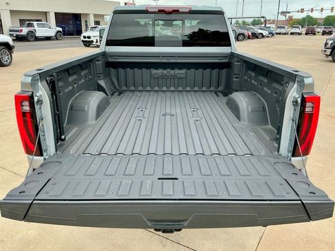 Used 2025 GMC Sierra 2500 Denali Ultimate AWD/4WD image 19