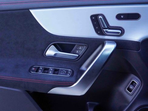 Used 2025 Mercedes-Benz CLA 250 CLA 250 image 15