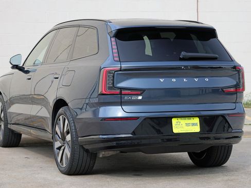 Used 2025 Volvo EX90 Ultra AWD/4WD image 52