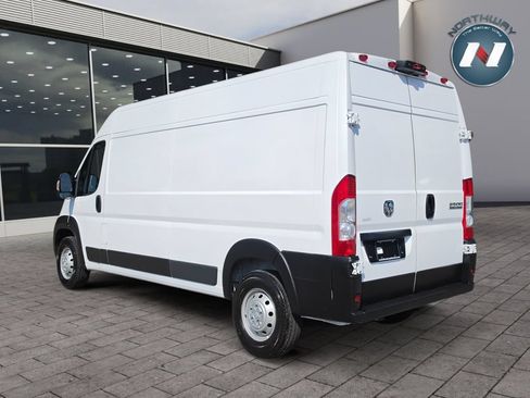 Used 2023 RAM ProMaster 2500 FWD image 3