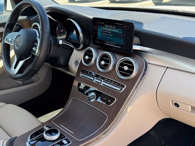 Used 2019 Mercedes-Benz C 300 4MATIC Sedan image 31