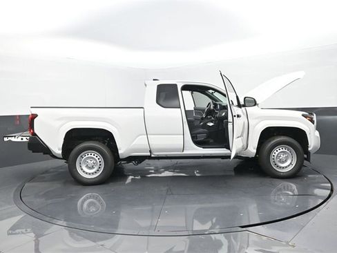 Used 2025 Toyota Tacoma SR w/ Towing Package image 28