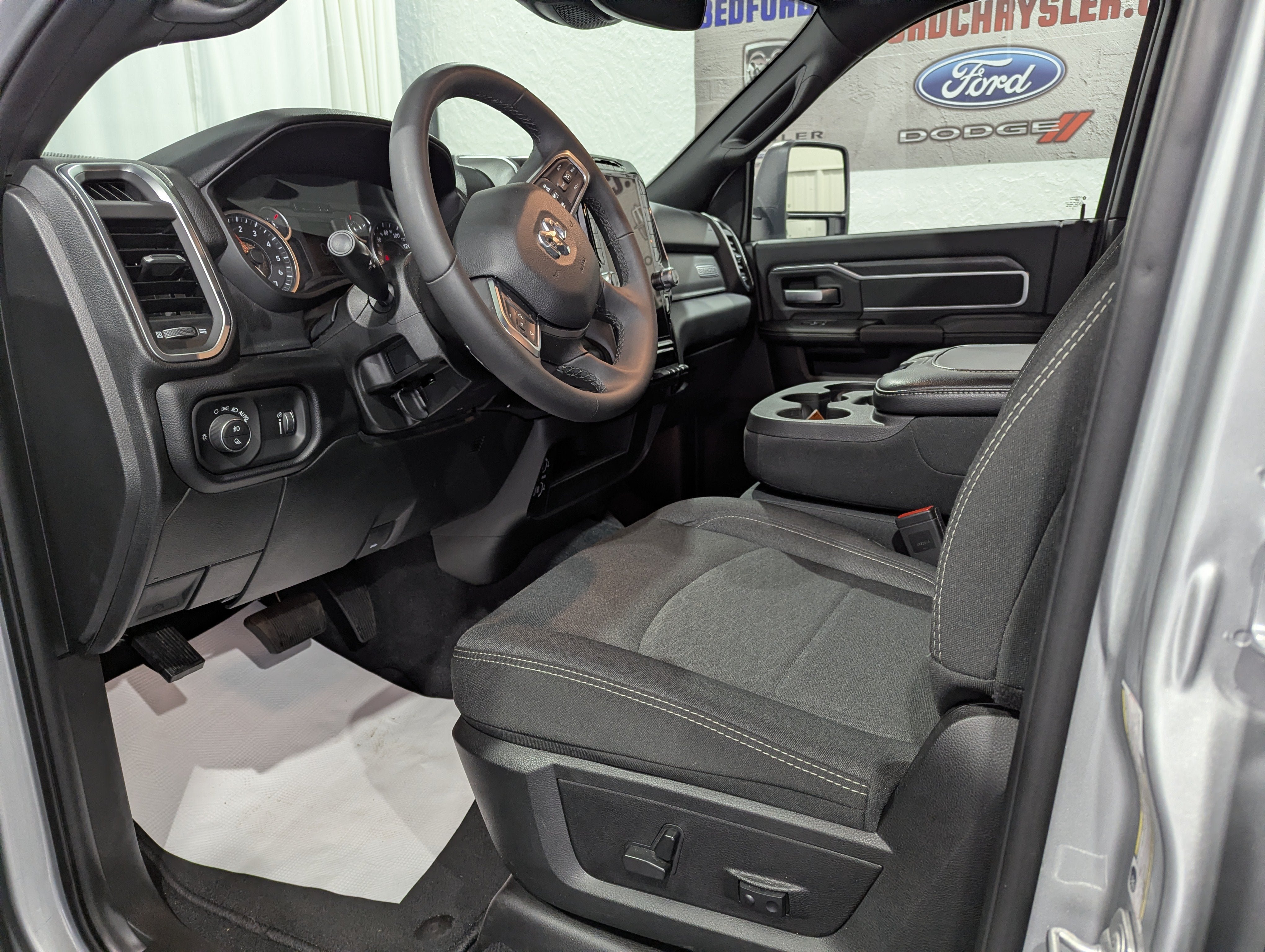 Used 2026 RAM 2500 Big Horn AWD/4WD image 15